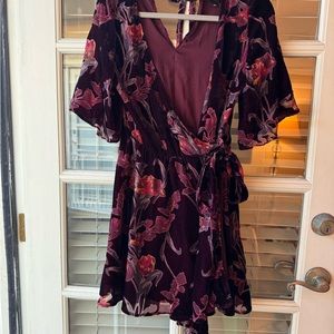 J.O.A Los Angeles floral velvet wrap dress size S